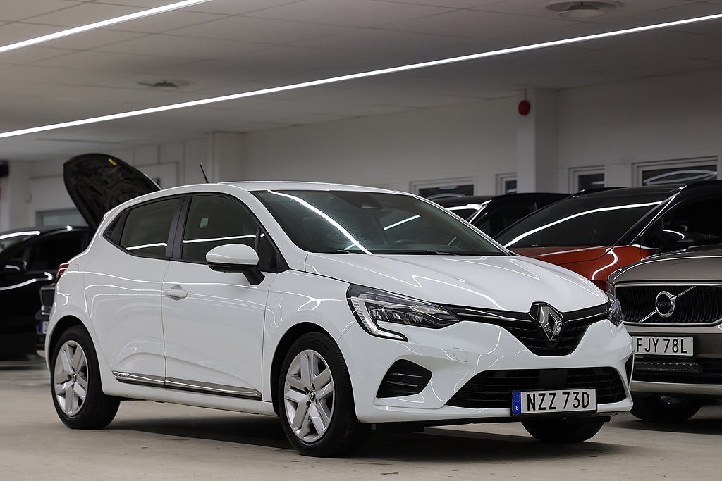 Vehicle Image 6