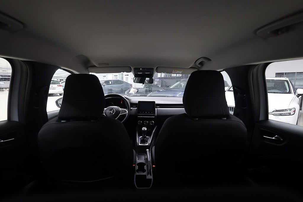 Vehicle Image 10