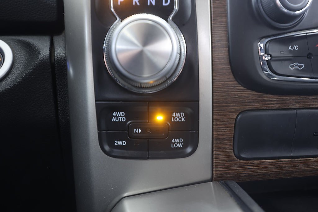 Vehicle Image 23