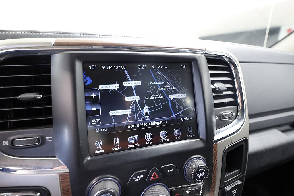 Vehicle Image 21