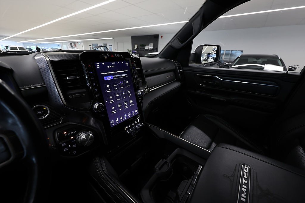 Vehicle Image 20