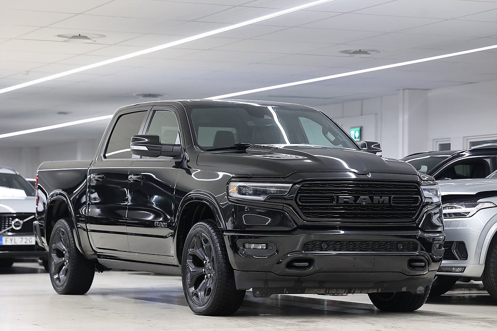 Vehicle Image 6