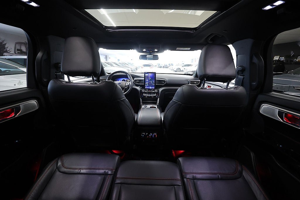 Vehicle Image 14