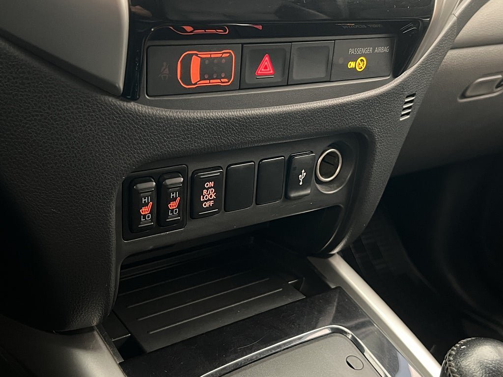 Vehicle Image 26