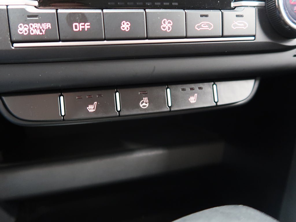 Vehicle Image 27