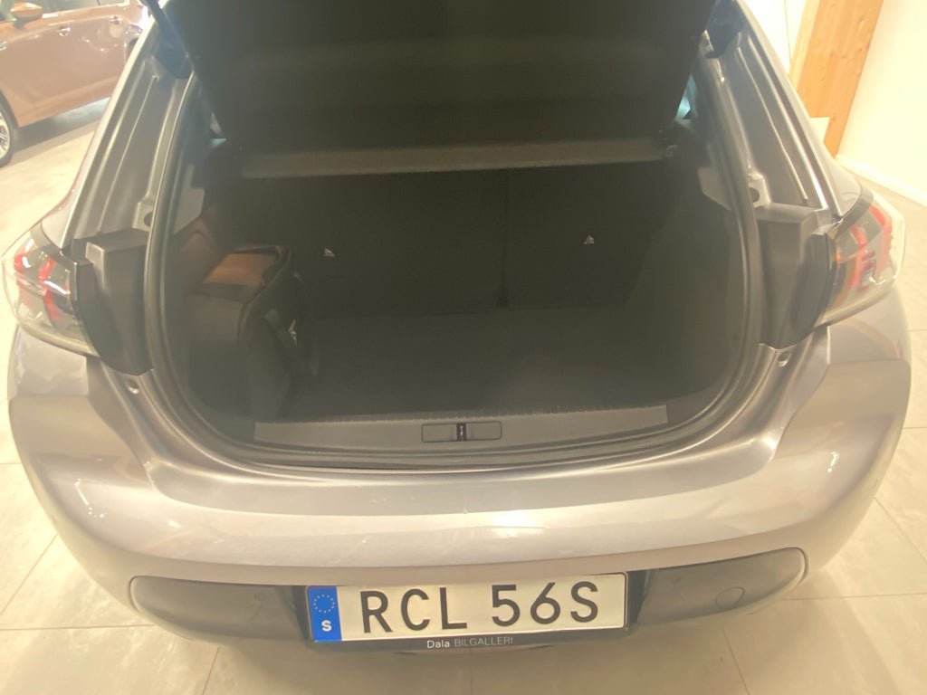 Vehicle Image 19