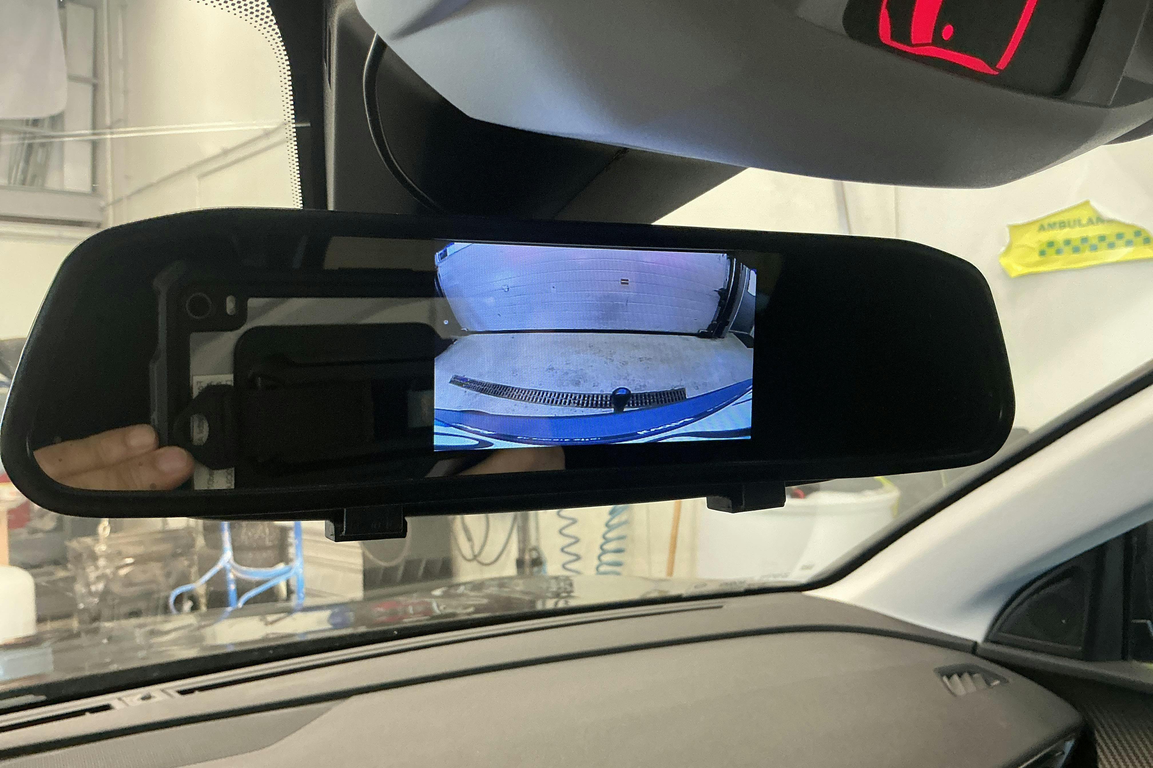 Vehicle Image 13