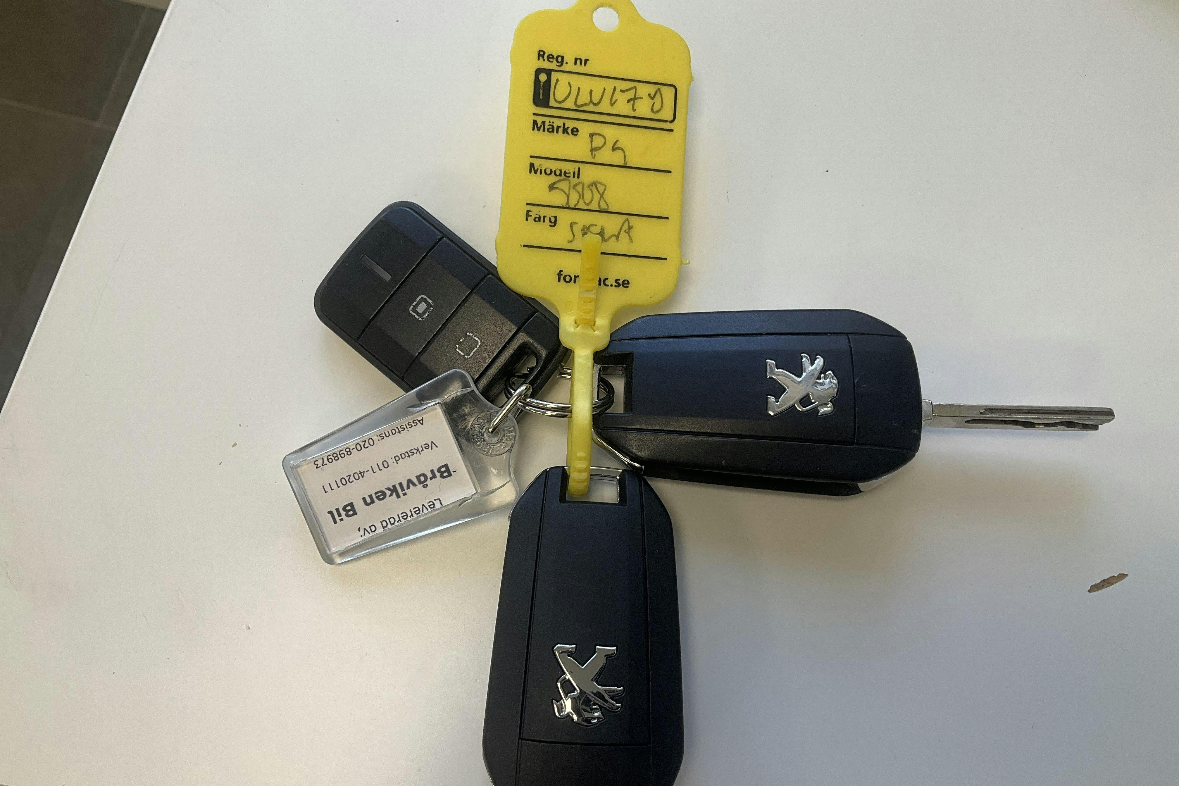 Vehicle Image 16