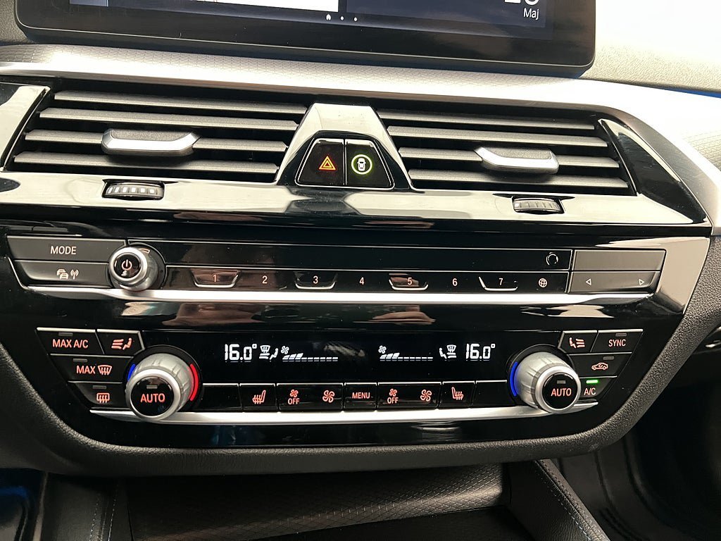 Vehicle Image 26