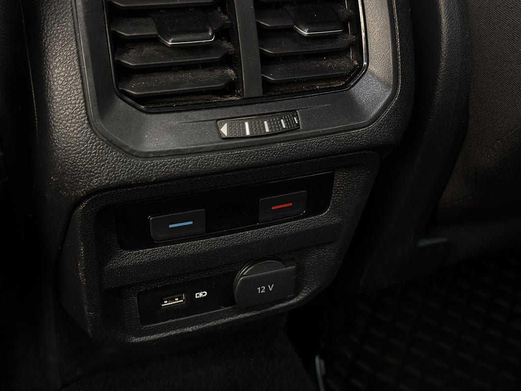 Vehicle Image 26