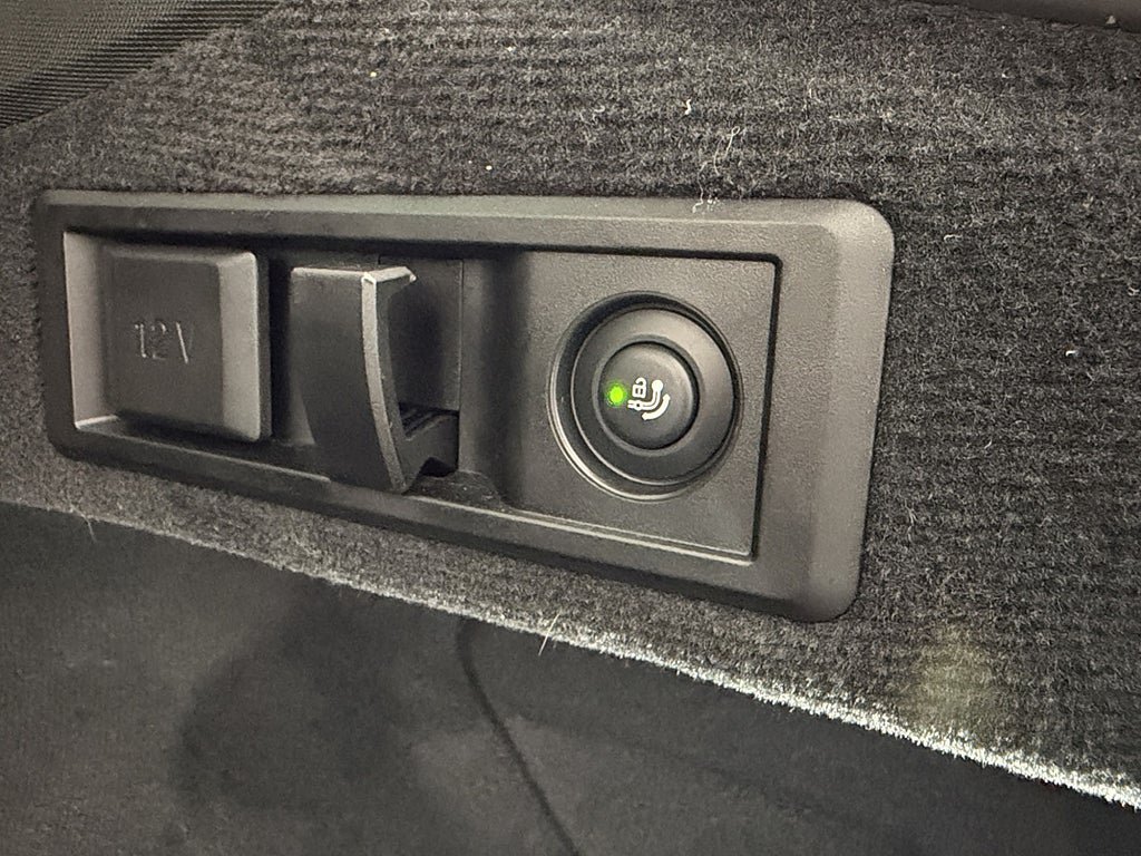 Vehicle Image 37