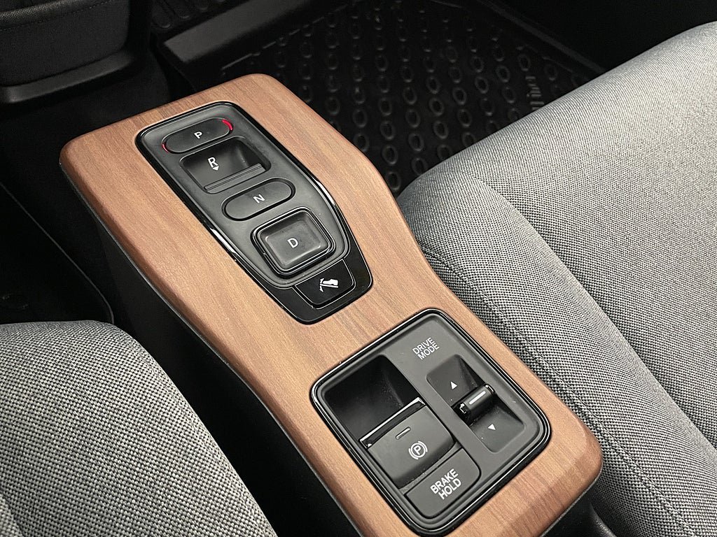 Vehicle Image 28