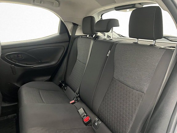 Vehicle Image 24
