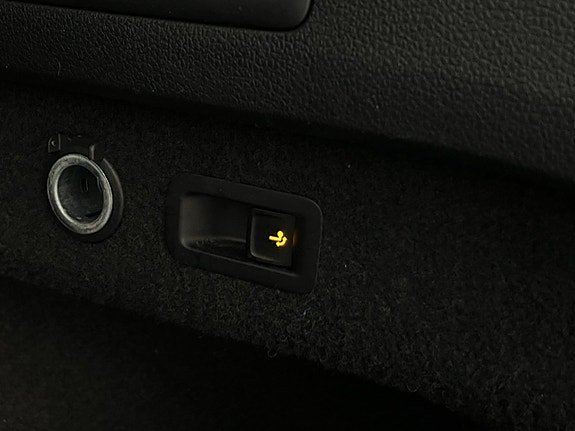 Vehicle Image 29