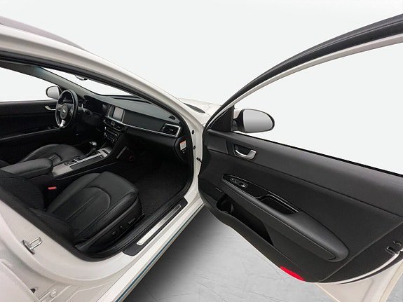 Vehicle Image 33