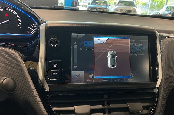 Vehicle Image 17