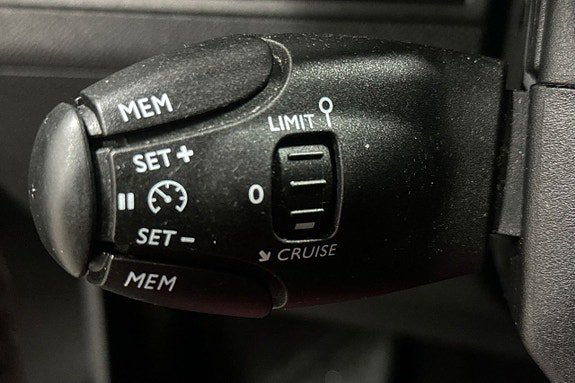 Vehicle Image 24