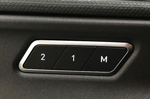Vehicle Image 29