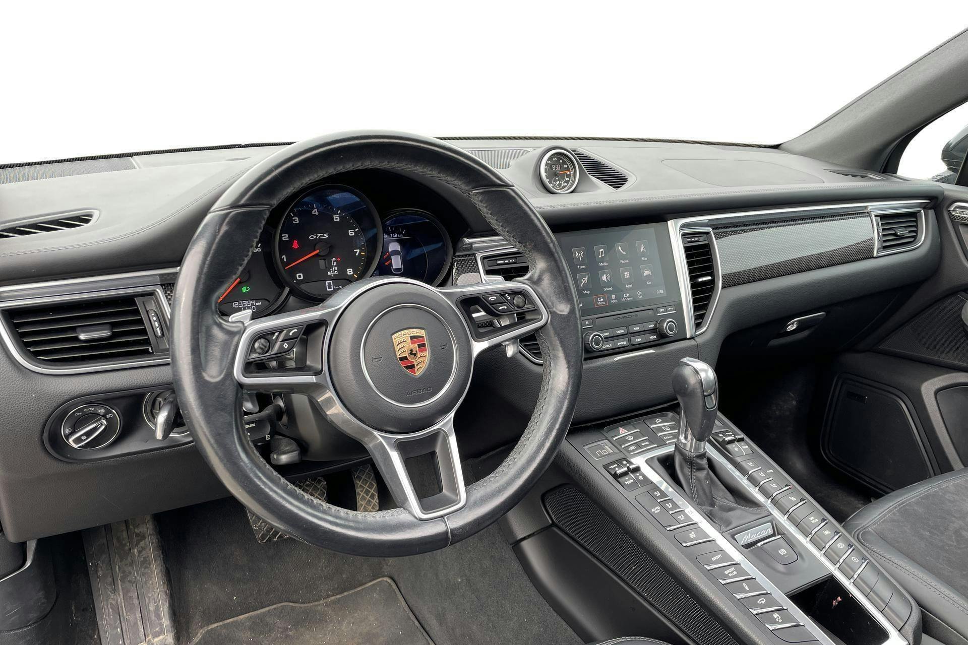 Vehicle Image 15