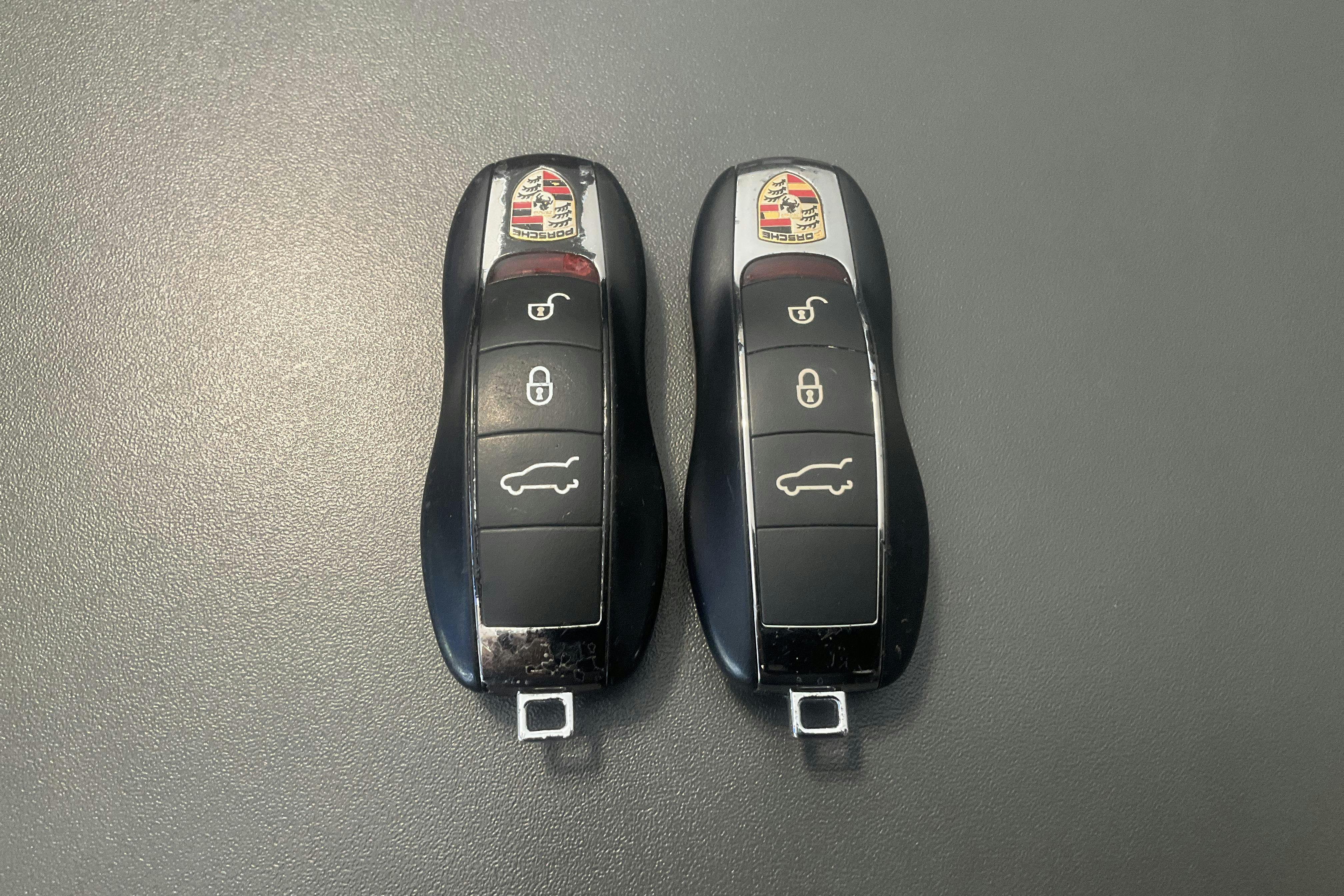 Vehicle Image 23