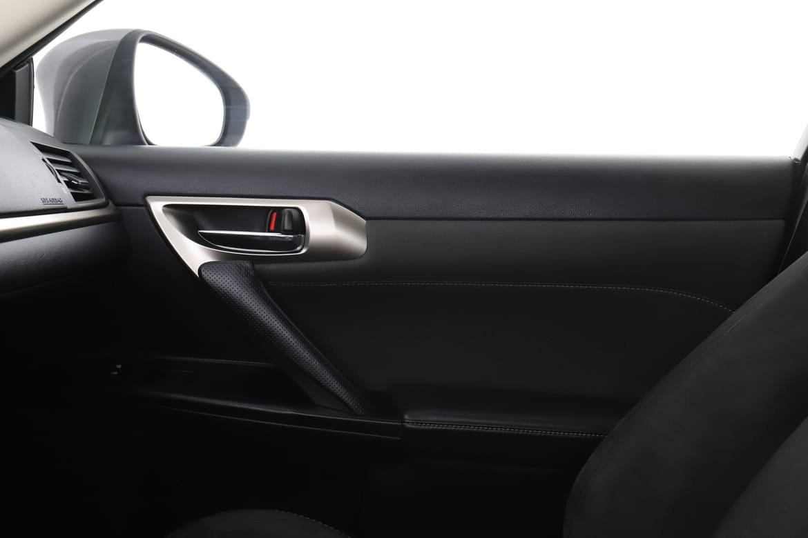 Vehicle Image 36