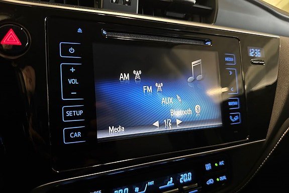 Vehicle Image 16
