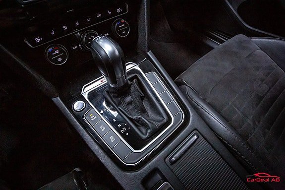 Vehicle Image 28