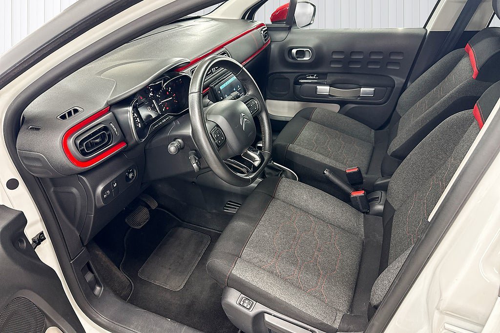 Vehicle Image 16