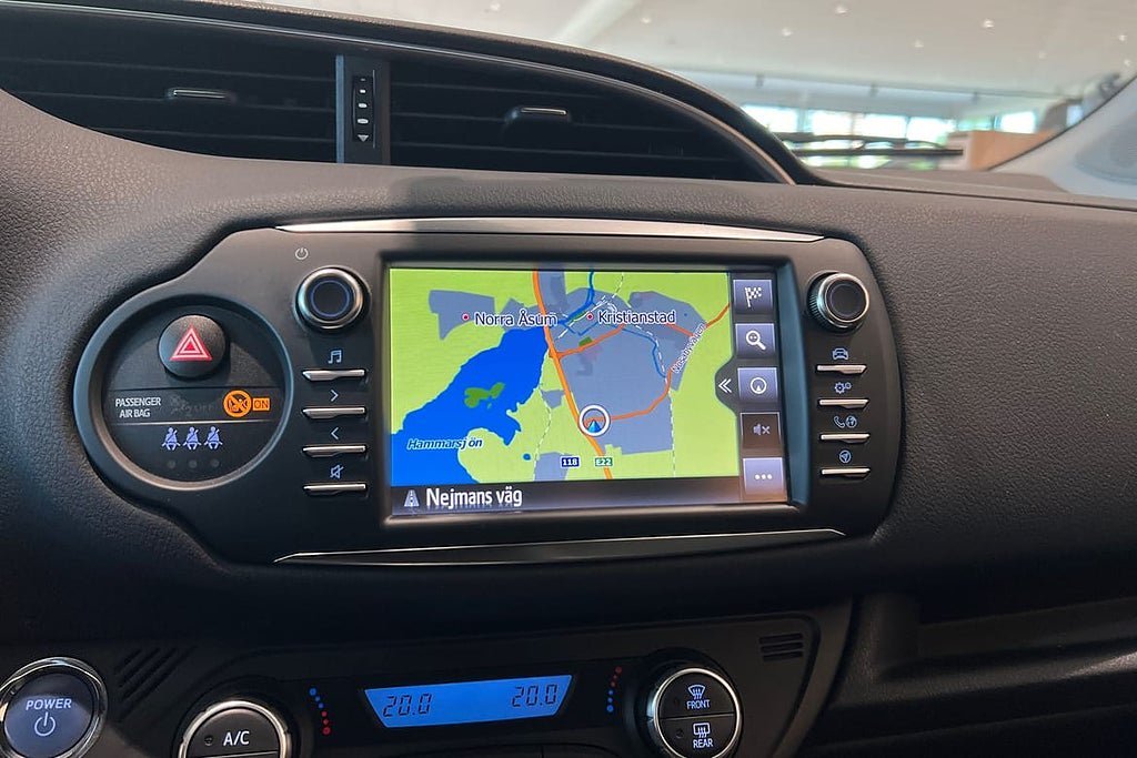Vehicle Image 15
