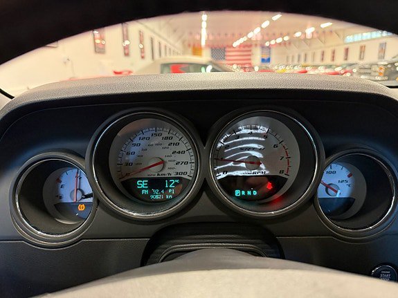 Vehicle Image 23