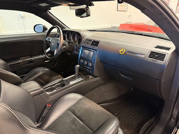 Vehicle Image 26