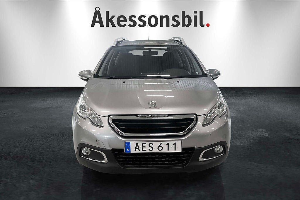 Vehicle Image 8