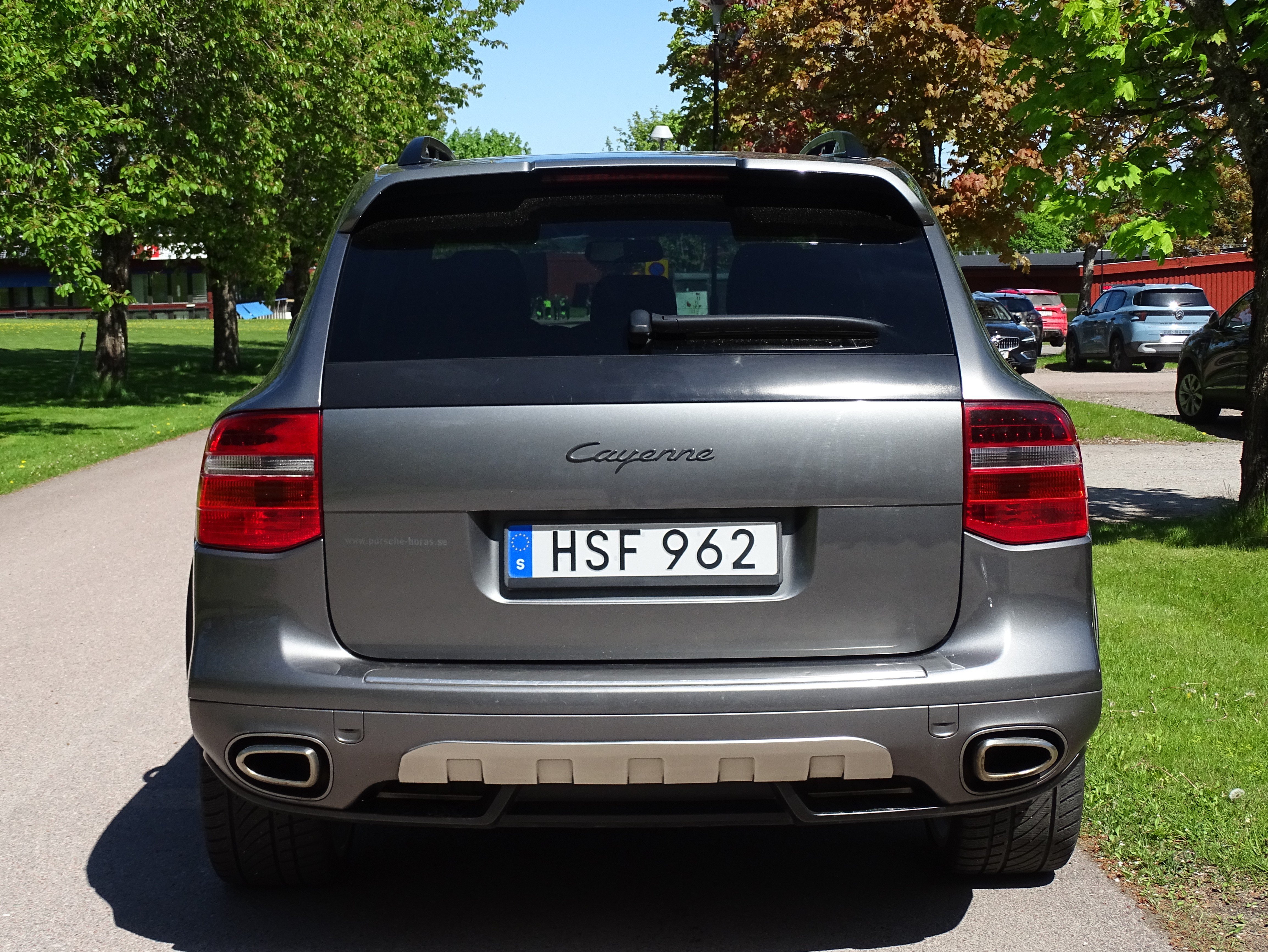 Vehicle Image 25