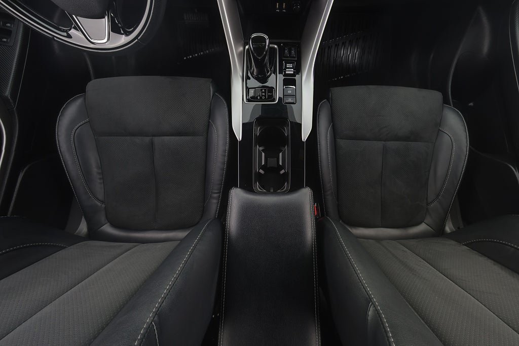 Vehicle Image 14