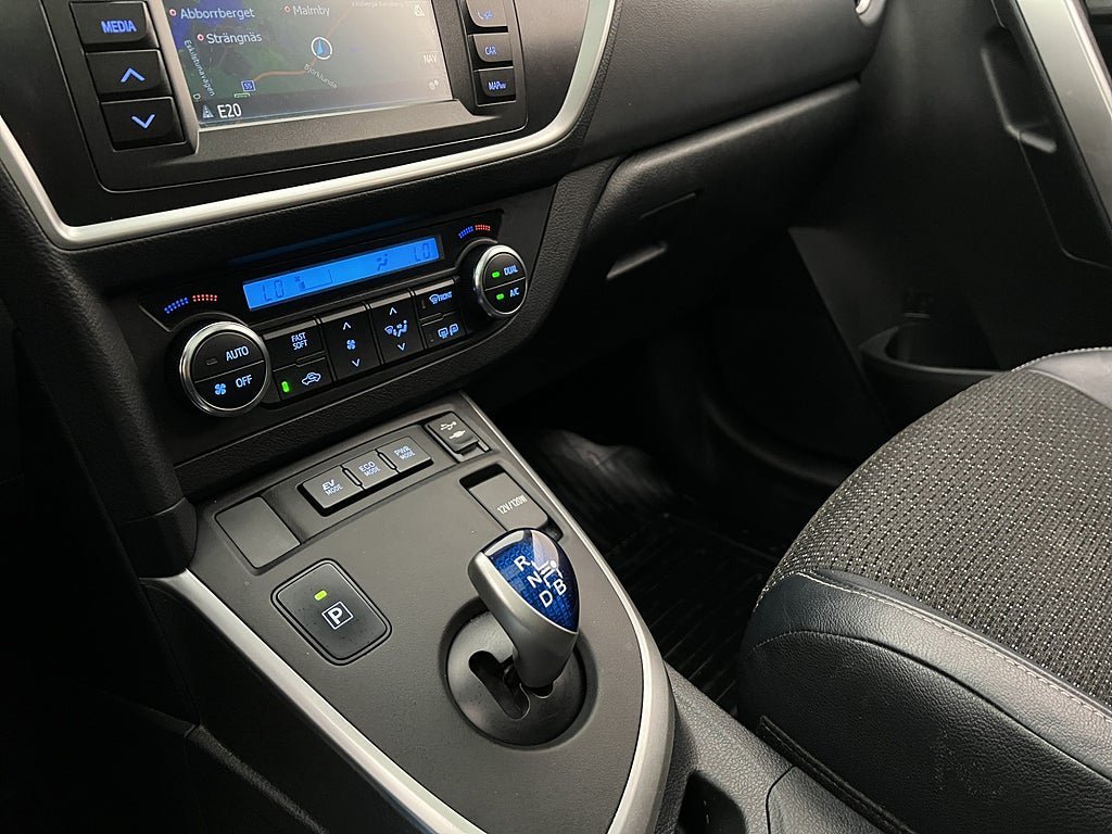 Vehicle Image 23