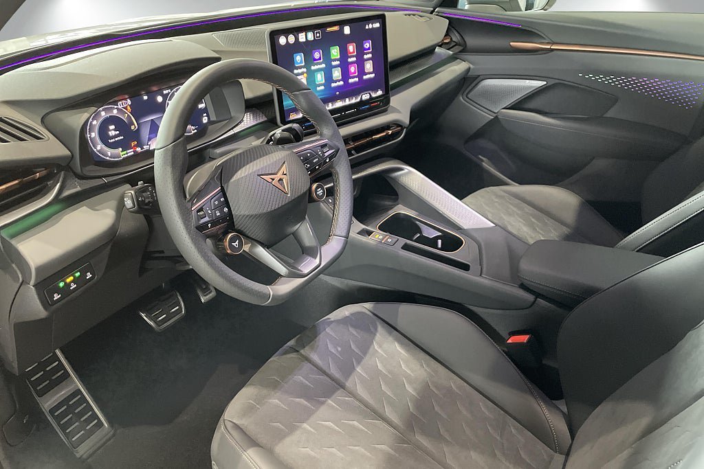 Vehicle Image 12