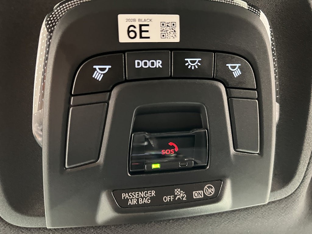 Vehicle Image 25