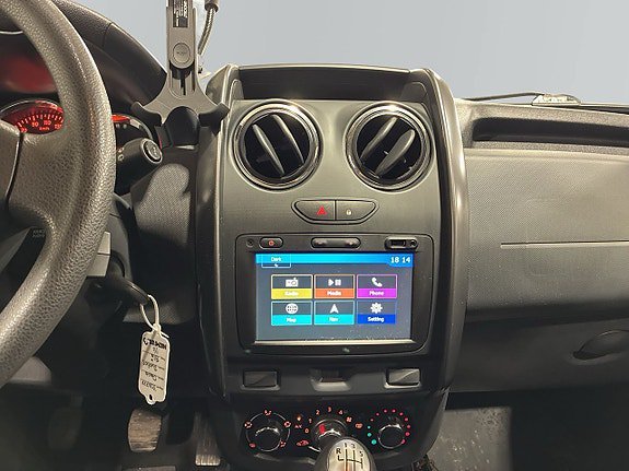 Vehicle Image 11