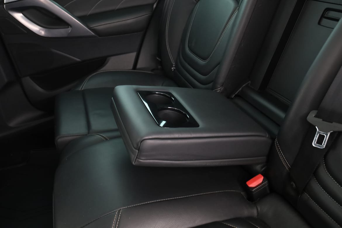 Vehicle Image 36