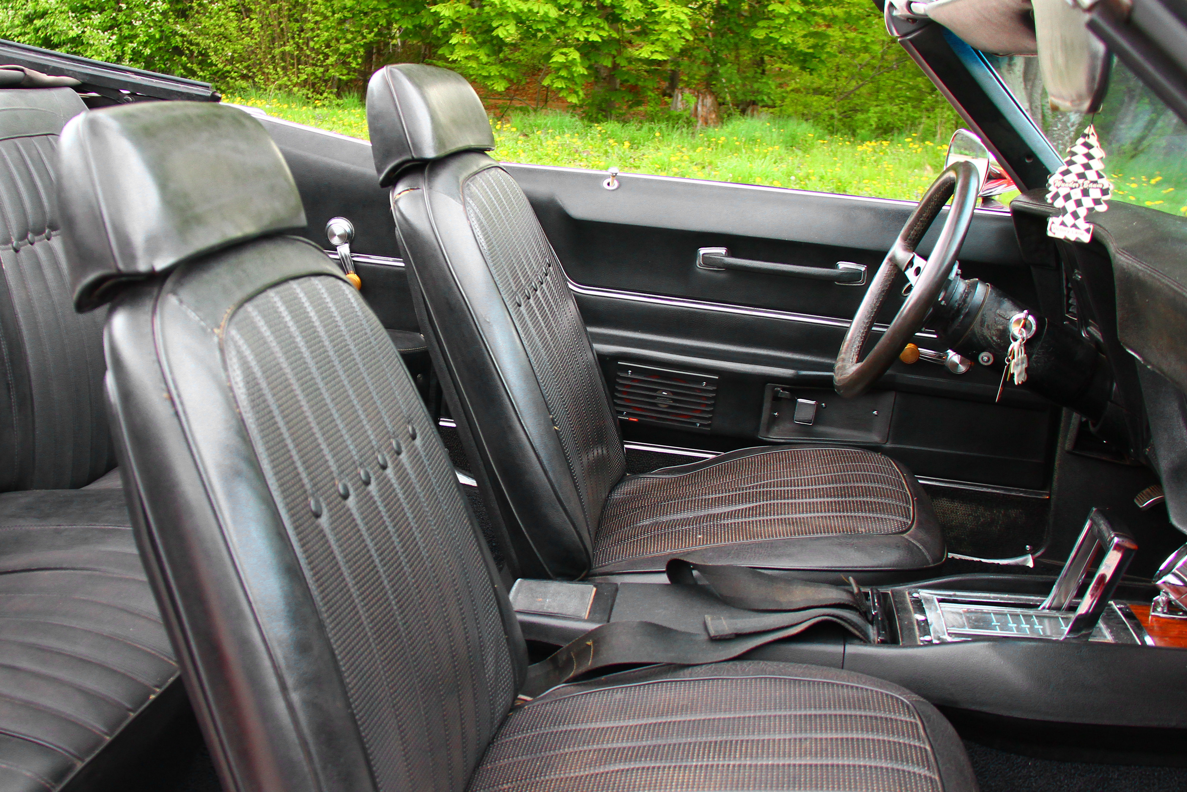 Vehicle Image 22