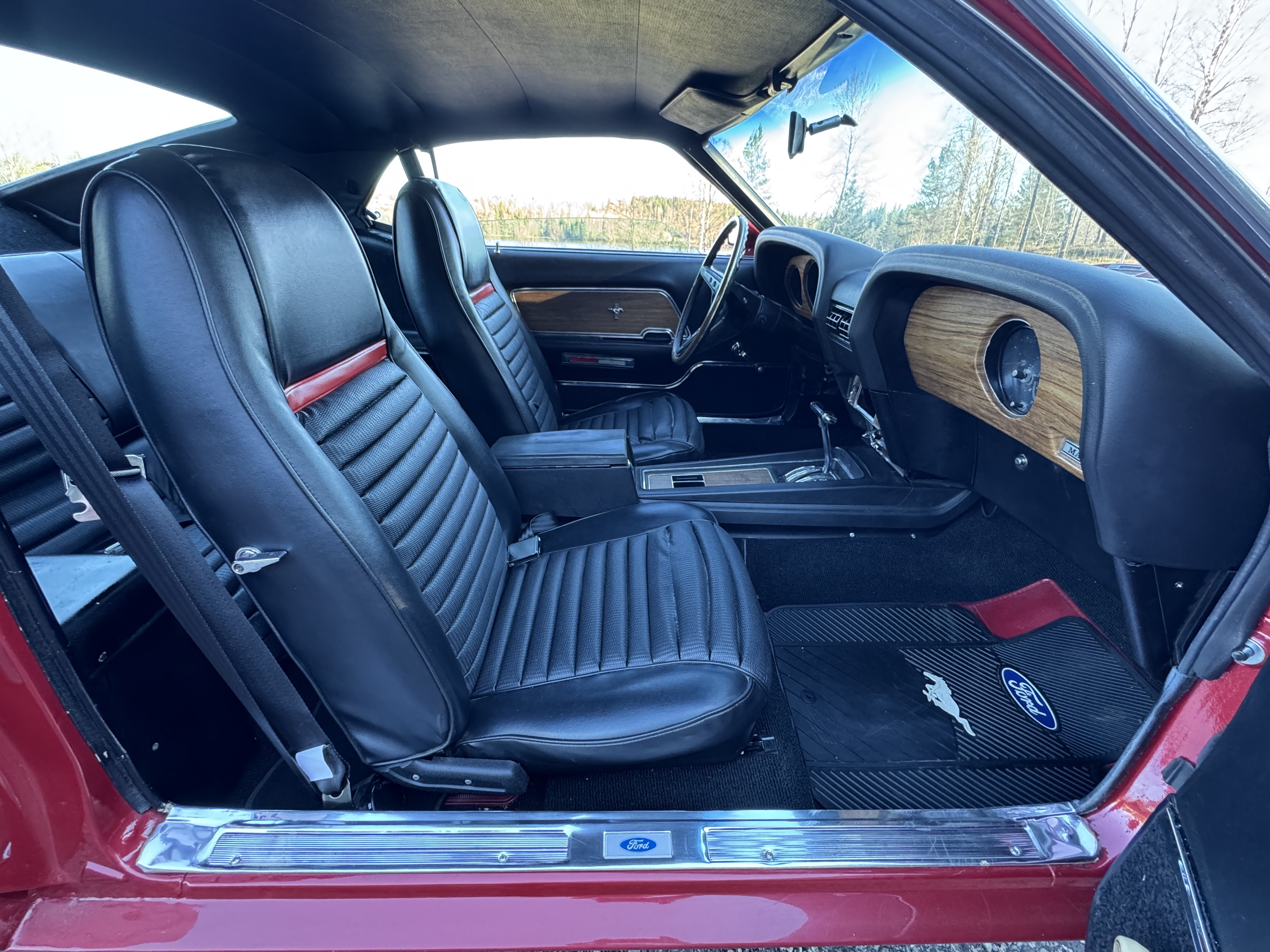 Vehicle Image 90