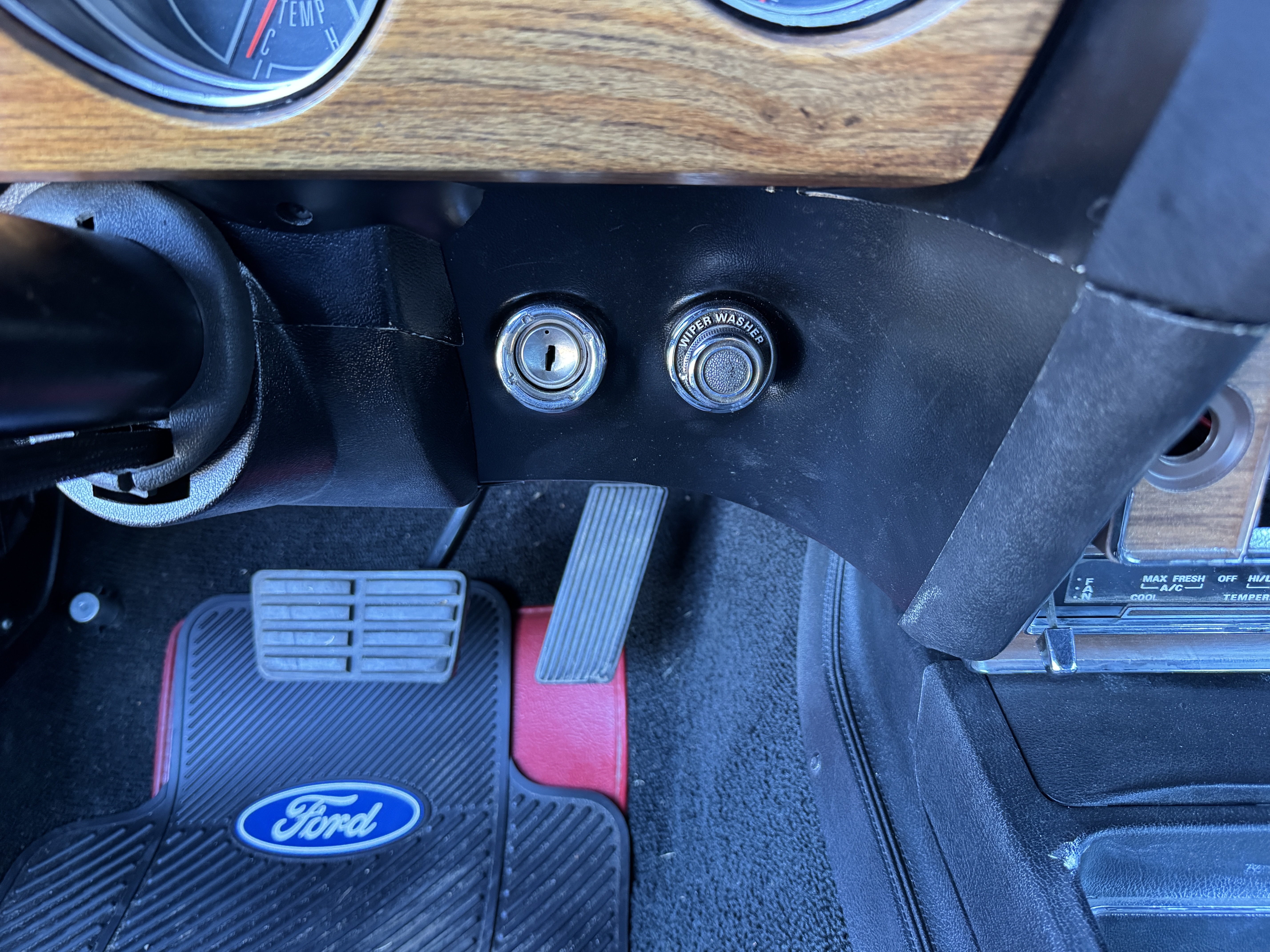 Vehicle Image 130