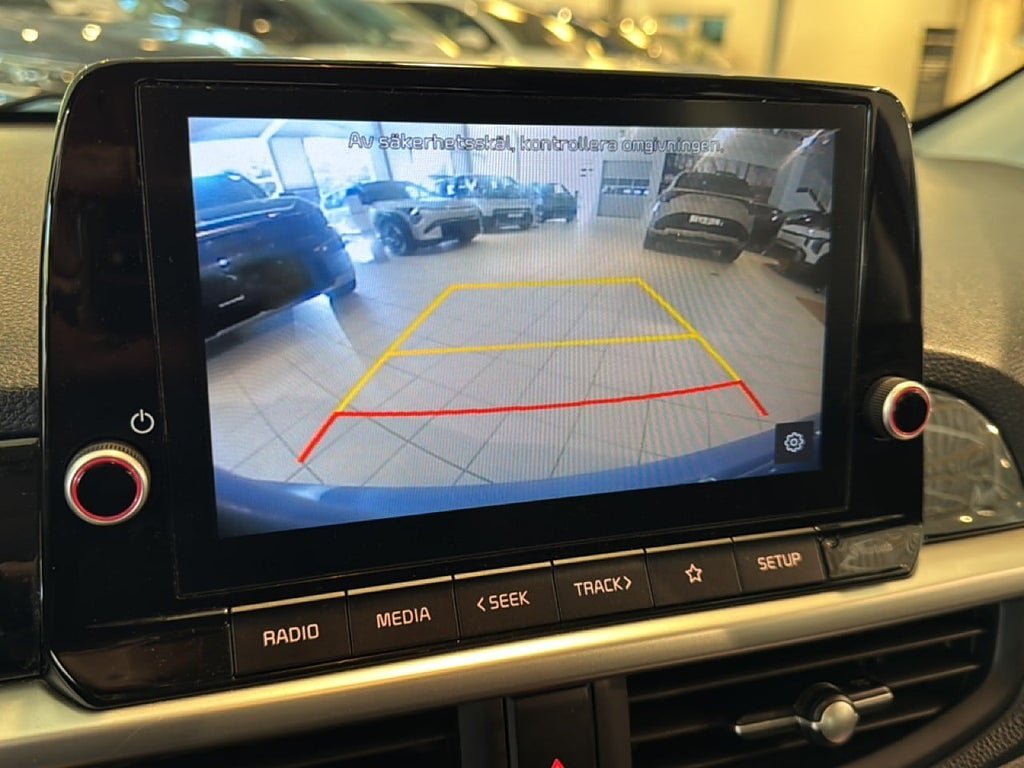 Vehicle Image 17
