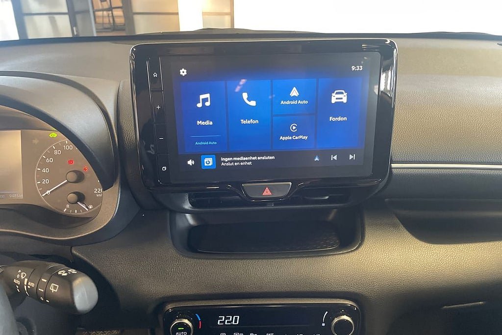 Vehicle Image 15