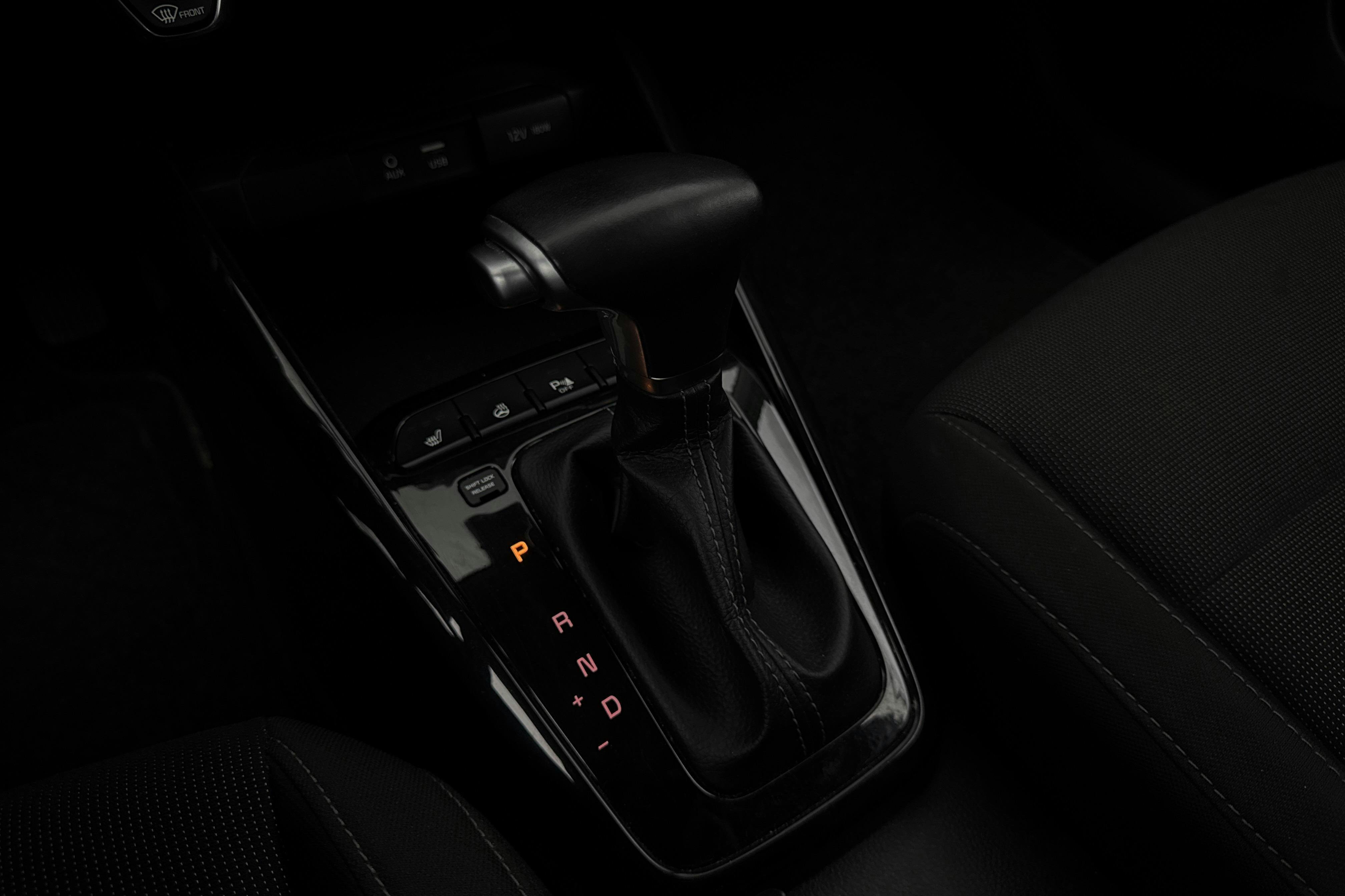Vehicle Image 14