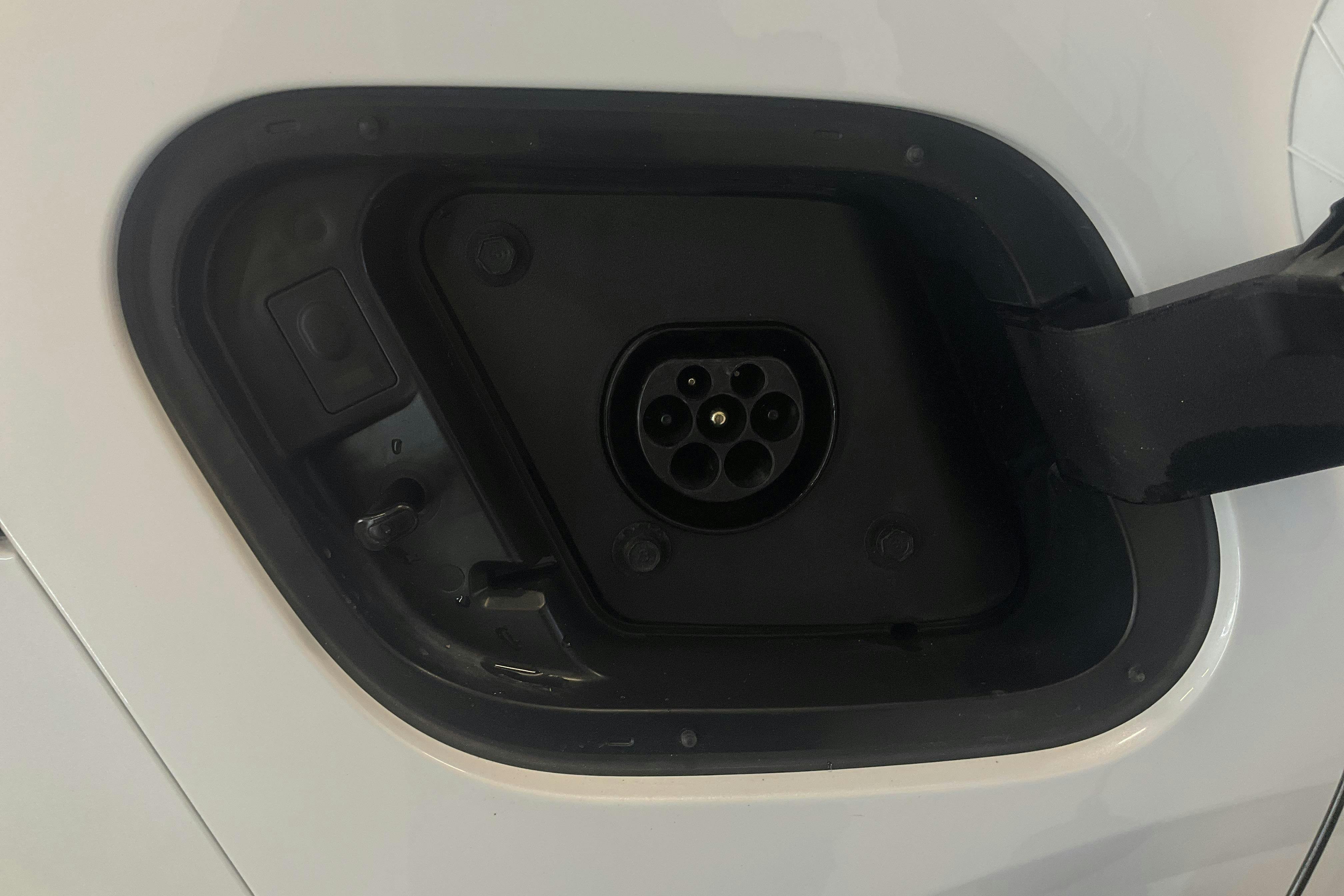 Vehicle Image 17