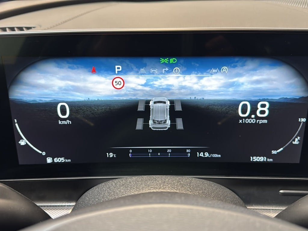 Vehicle Image 10
