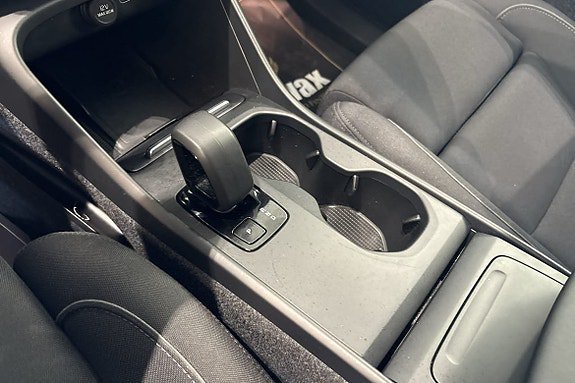 Vehicle Image 27