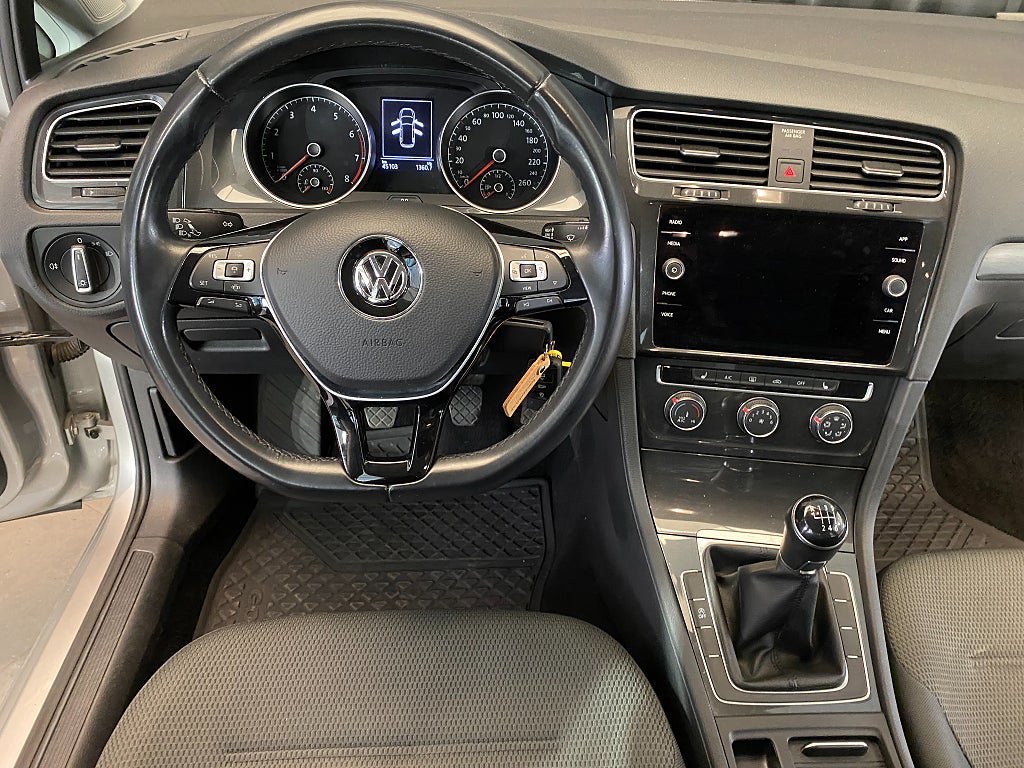 Vehicle Image 35