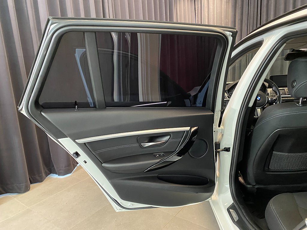Vehicle Image 38